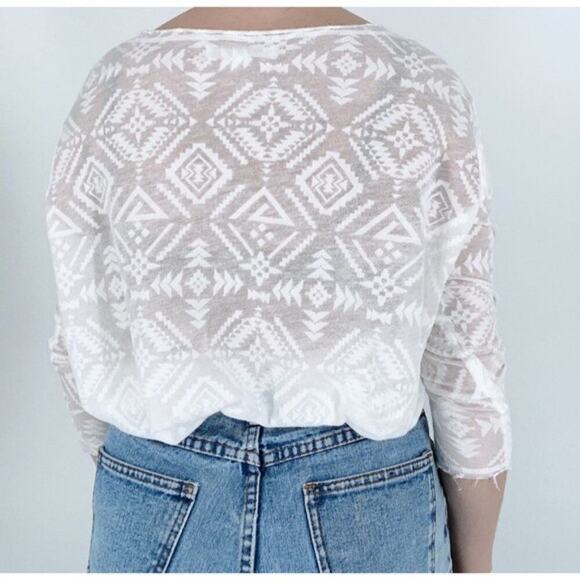 Aeropostale Cream Medallion Boho Quarter Sleeve Top - Picture 4 of 5